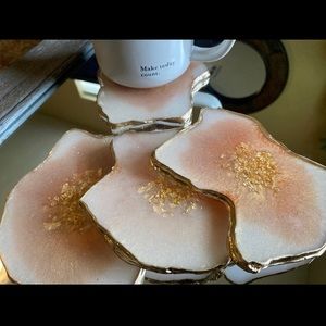 Beige Resin Coasters With Gold Flakes